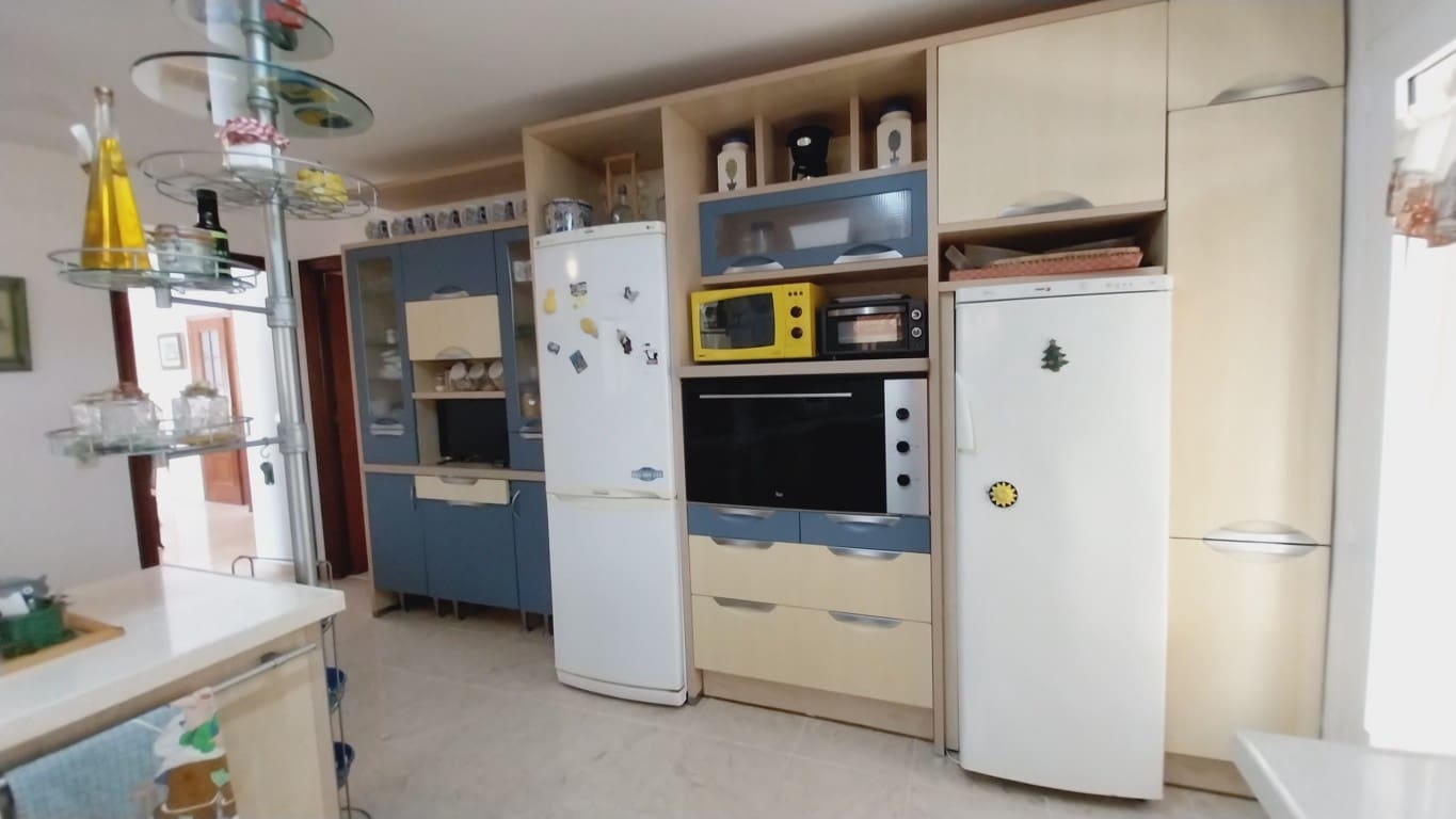 5 bedroom Villa for sale in Benidorm - € 735,000 (Ref: 9538785)