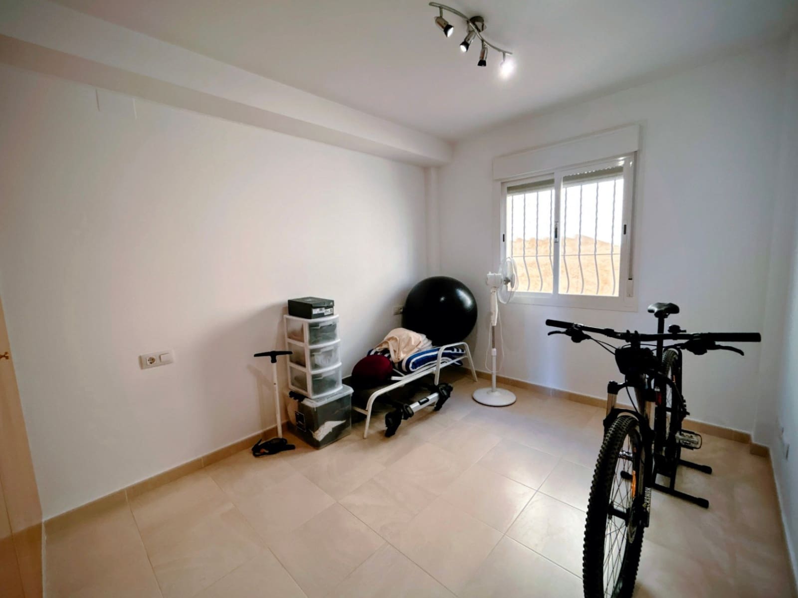 3 soveværelse Lejlighed til salg i Jalon / Xalo med swimmingpool garage - € 250.000 (Ref: 9539024)