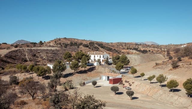 8 Zimmer Villa zu verkaufen in Lorca mit Pool Garage - 625.000 € (Ref: 9548919)