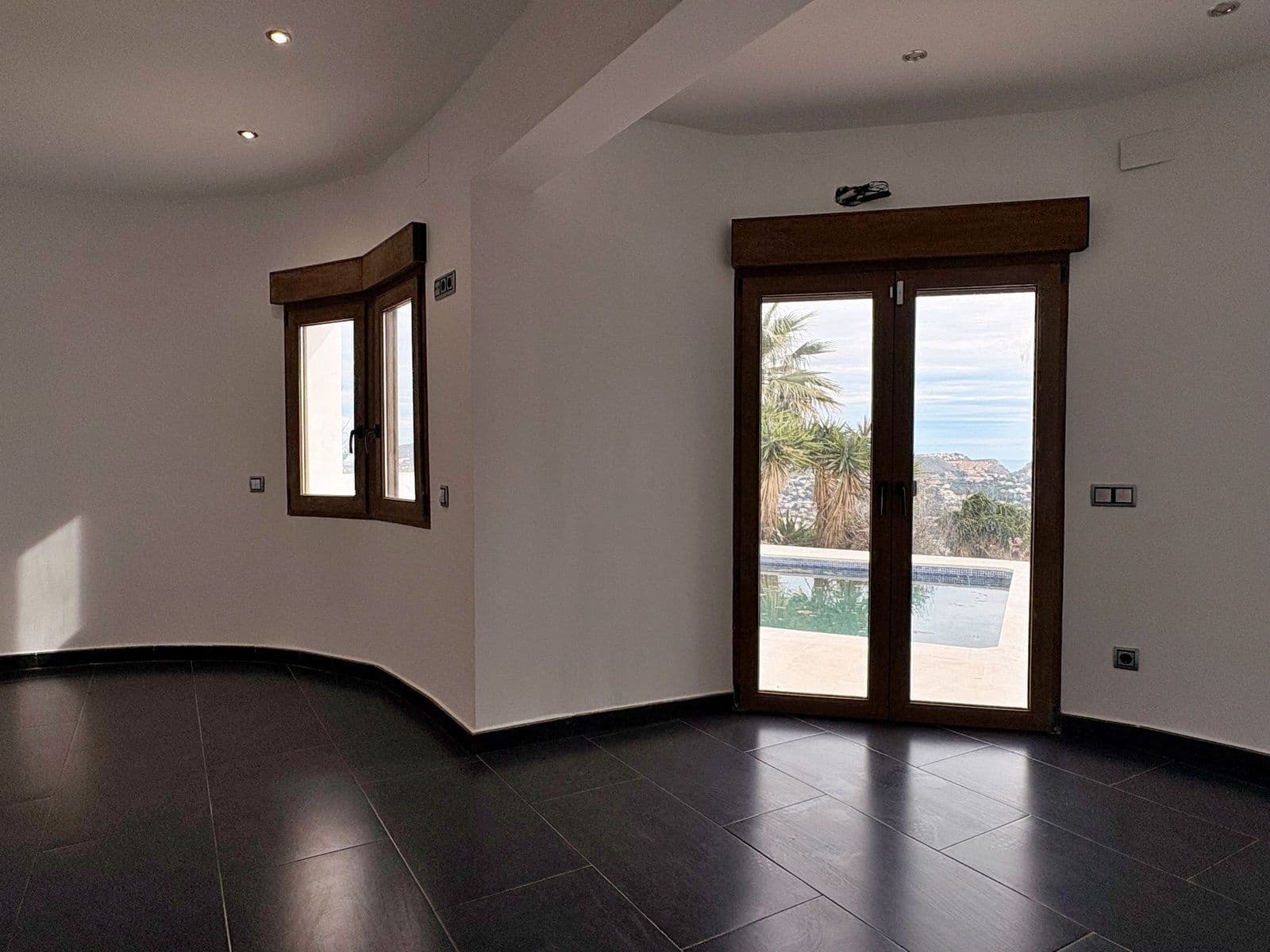 4 soveværelse Villa til salg i Moraira med swimmingpool garage - € 1.450.000 (Ref: 9548920)