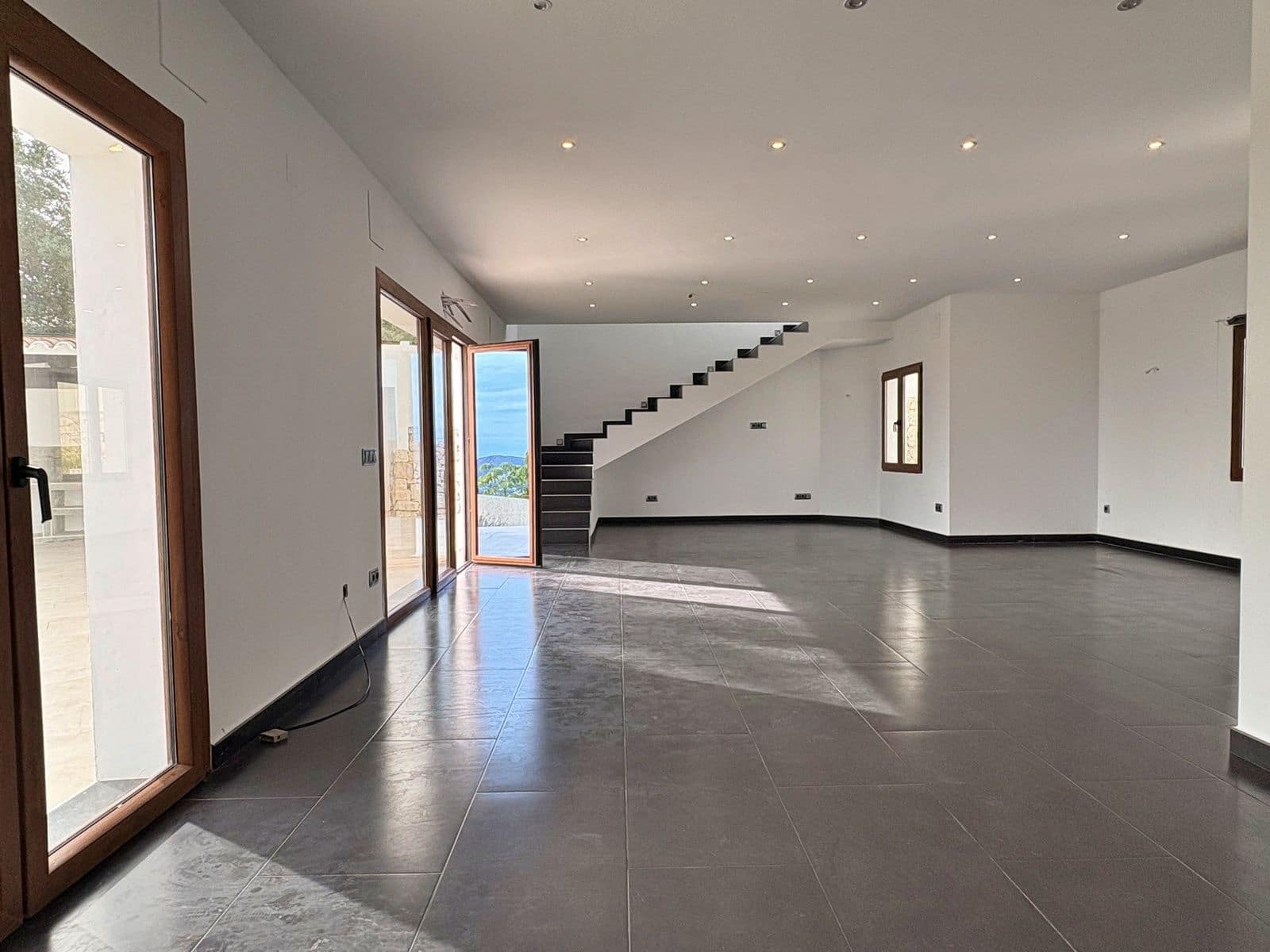 4 soveværelse Villa til salg i Moraira med swimmingpool garage - € 1.450.000 (Ref: 9548920)