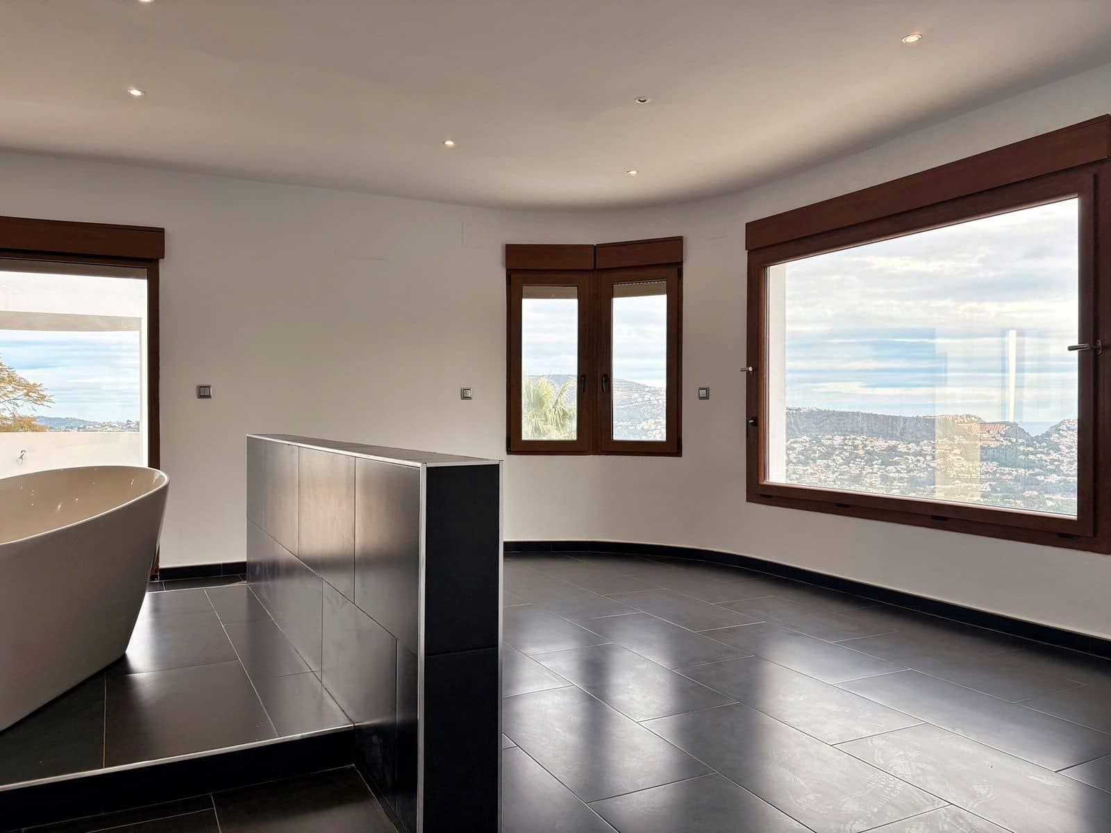 4 soveværelse Villa til salg i Moraira med swimmingpool garage - € 1.450.000 (Ref: 9548920)