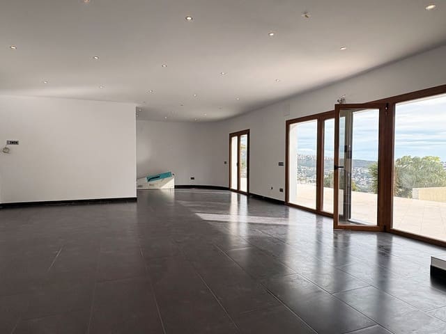 4 soveværelse Villa til salg i Moraira, Teulada-Moraira med swimmingpool garage - € 1.450.000 (Ref: 9548920)