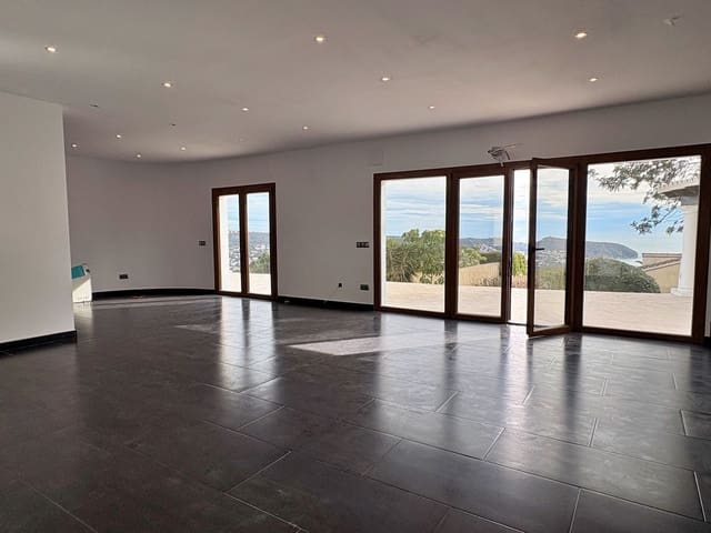 4 soveværelse Villa til salg i Moraira, Teulada-Moraira med swimmingpool garage - € 1.450.000 (Ref: 9548920)