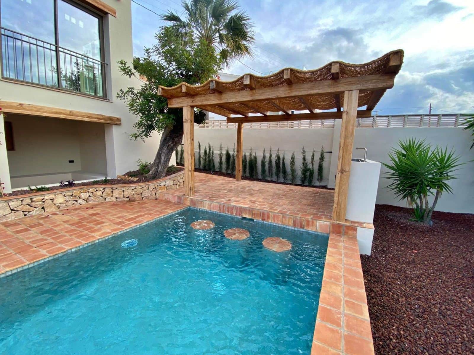 3 soveværelse Villa til salg i Benissa med swimmingpool garage - € 875.000 (Ref: 9552531)