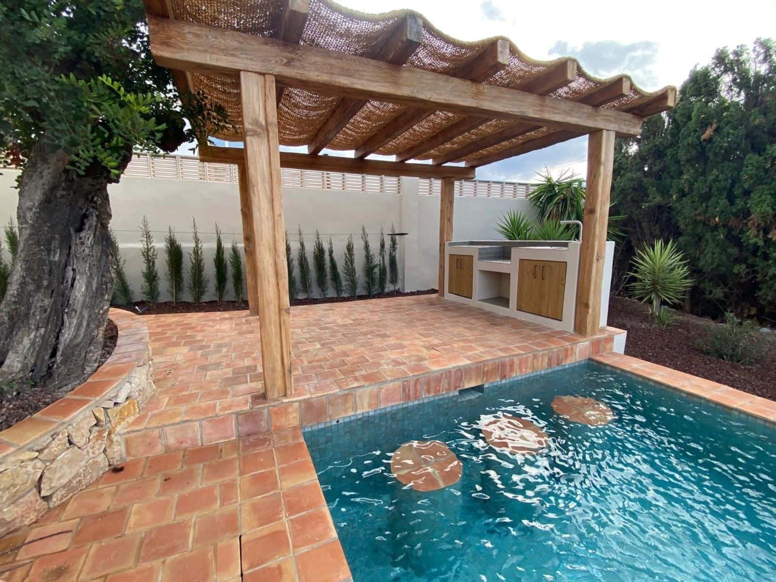 3 soveværelse Villa til salg i Benissa med swimmingpool garage - € 875.000 (Ref: 9552531)