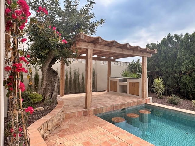 Chalet de 3 habitaciones en Benissa en venta con piscina garaje - 795.000 € (Ref: 9552531)