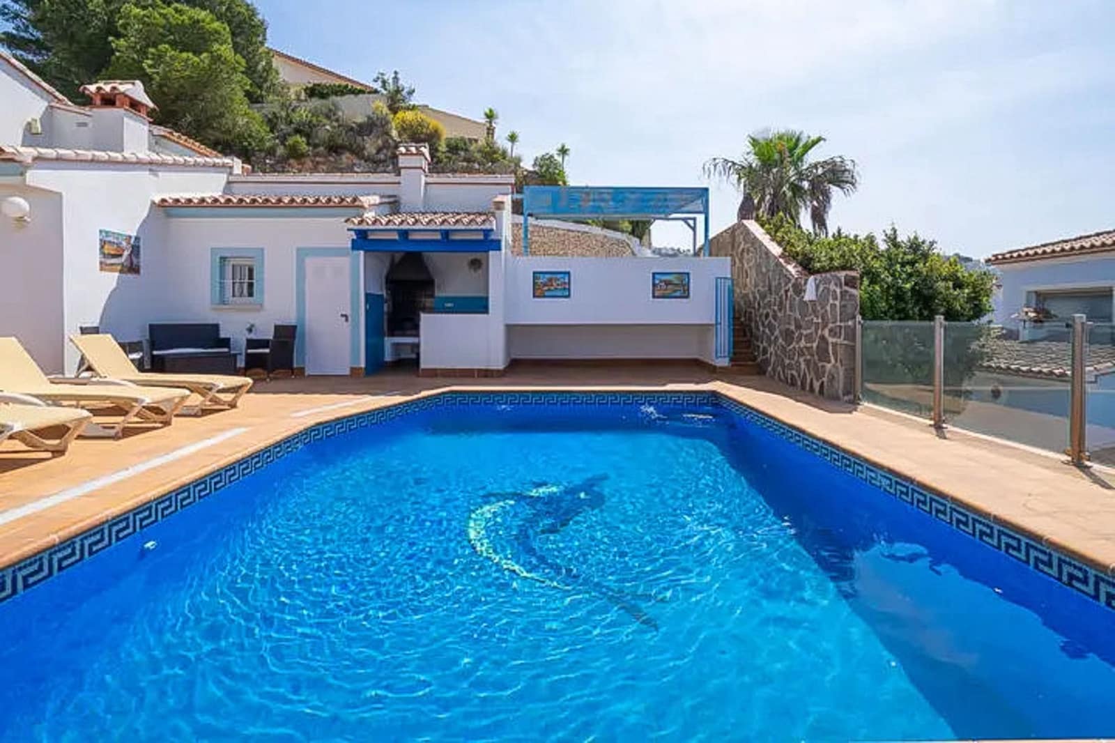 Chalet de 3 habitaciones en Moraira en venta con piscina - 990.000 € (Ref: 9569713)