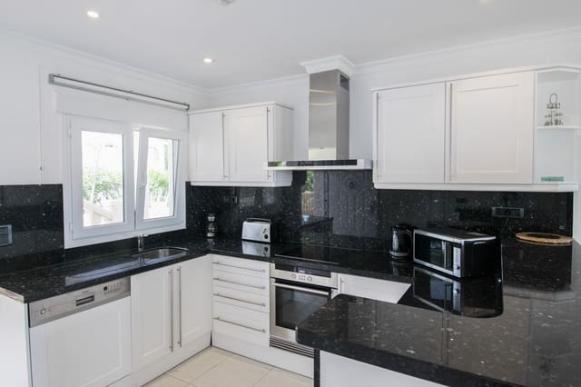 1 slaapkamer Appartement te koop in Benissa met zwembad - € 330.000 (Ref: 9569715)