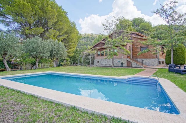 4 chambre Villa/Maison à vendre à Orba avec piscine - 899 000 € (Ref: 9569853)