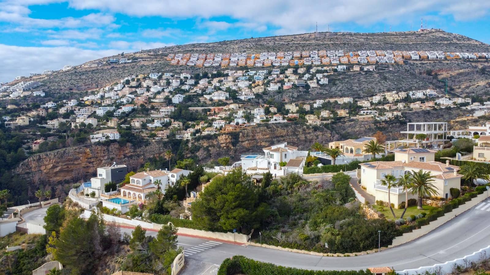 4 soveværelse Villa til salg i Cumbre del Sol med swimmingpool - € 2.150.000 (Ref: 9569868)