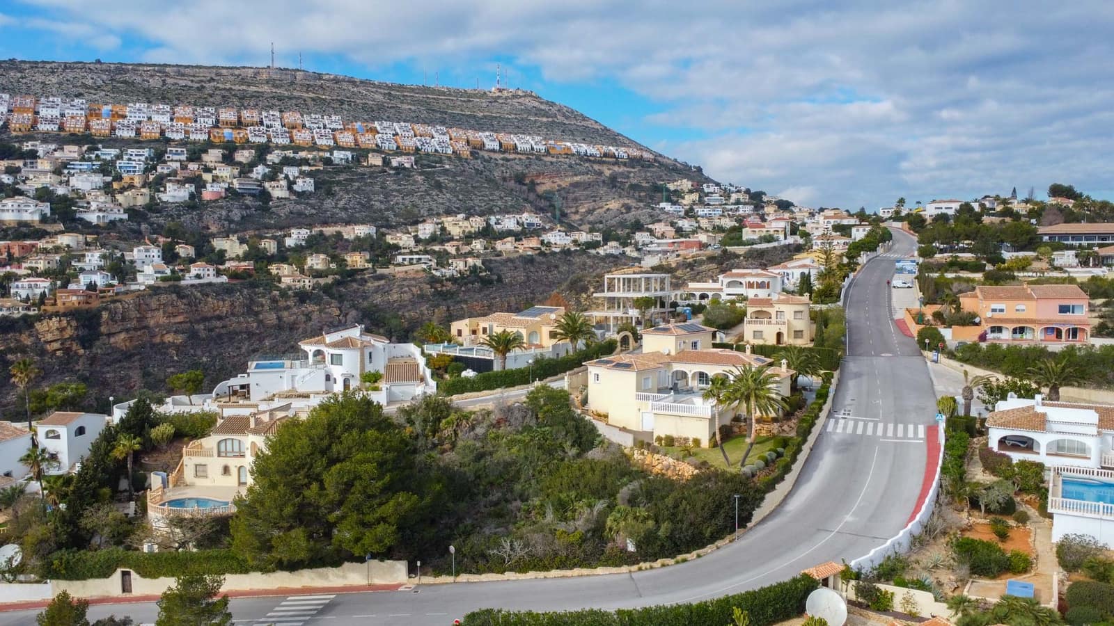 4 soveværelse Villa til salg i Cumbre del Sol med swimmingpool - € 2.150.000 (Ref: 9569868)