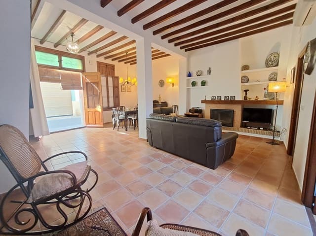 3 makuuhuone Omakotitalo vuokrattavana paikassa La Nucia Pueblo  , La Nucia - 1 100 € (Ref: 9569919)