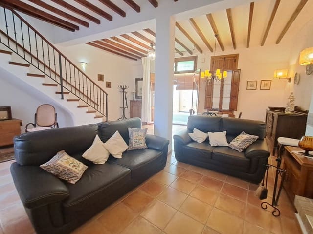 3 makuuhuone Omakotitalo vuokrattavana paikassa La Nucia Pueblo  , La Nucia - 1 100 € (Ref: 9569919)