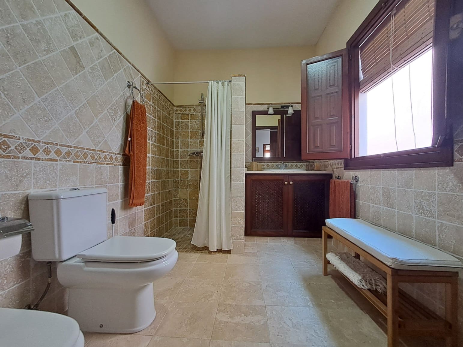 3 makuuhuone Omakotitalo vuokrattavana paikassa La Nucia - 1 100 € (Ref: 9569919)