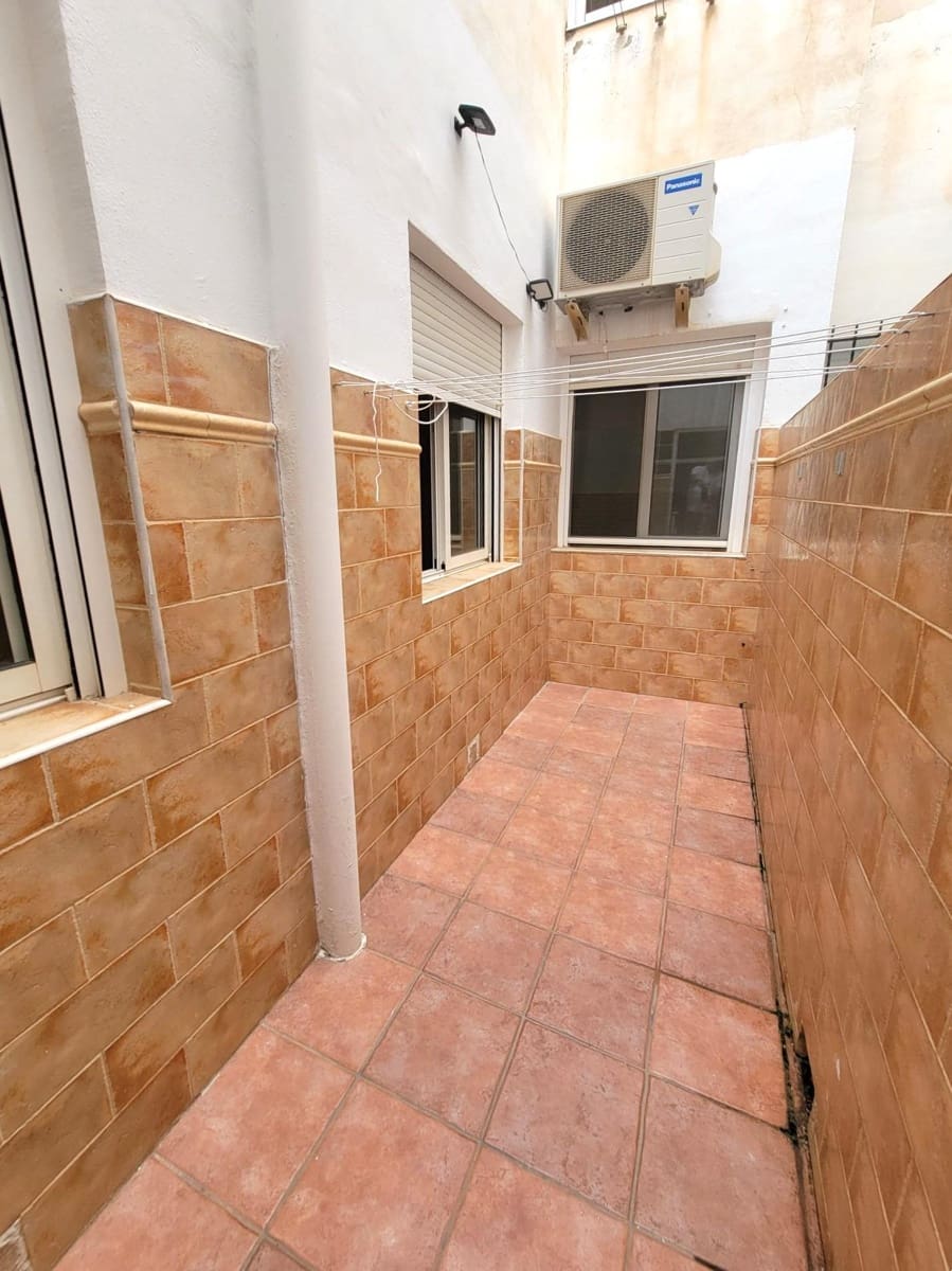 3 soverom Hus til salgs i Torrevieja - € 165 000 (Ref: 9571890)