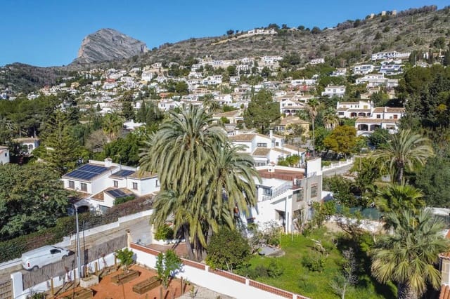 7 sypialnia Willa na sprzedaż w Centro ciudad, Javea / Xàbia - 750 000 € (Ref: 9584739)