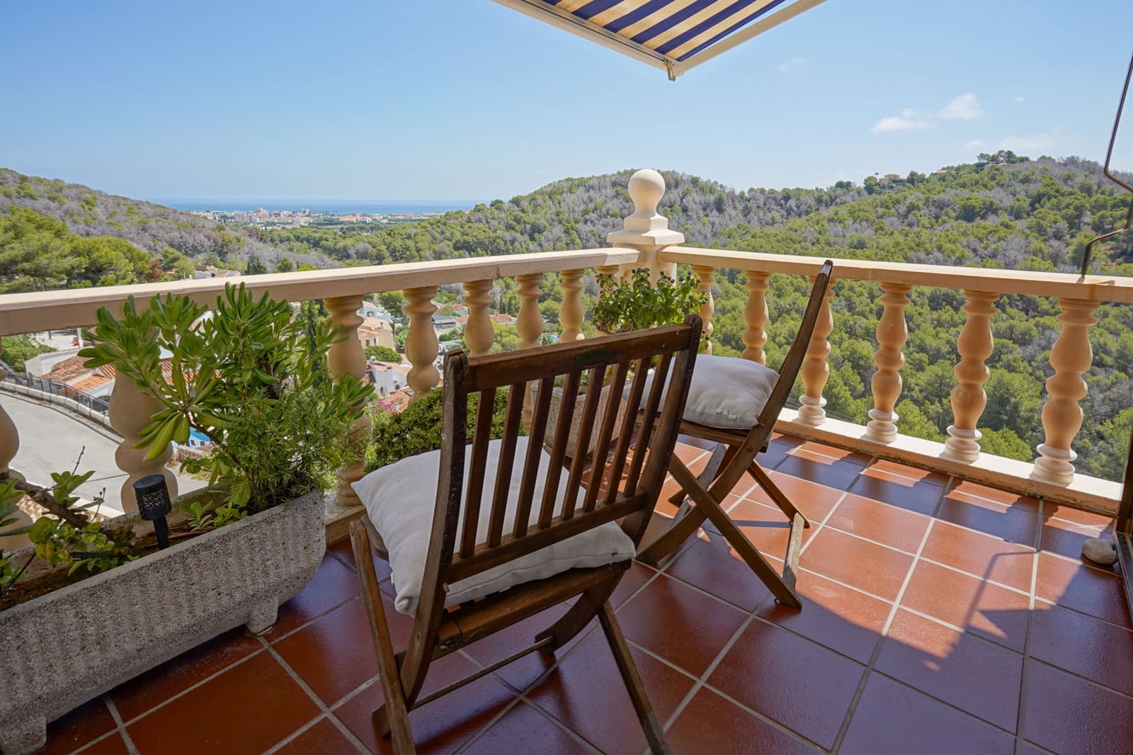4 soveværelse Villa til salg i Javea / Xabia med swimmingpool - € 749.000 (Ref: 9584740)