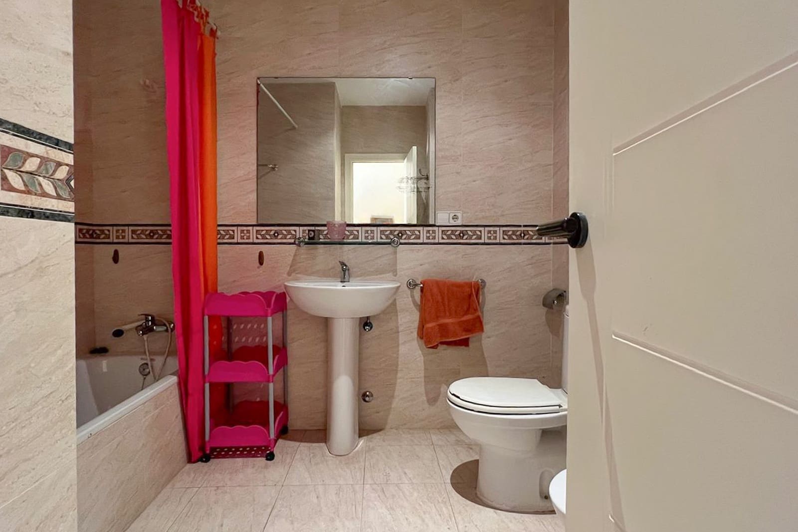 4 bedroom Apartment for sale in Denia with pool - € 520,000 (Ref: 9584772)