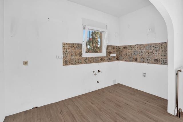 2 chambre Villa/Maison à vendre à Calpe / Calp avec piscine - 470 000 € (Ref: 9584838)
