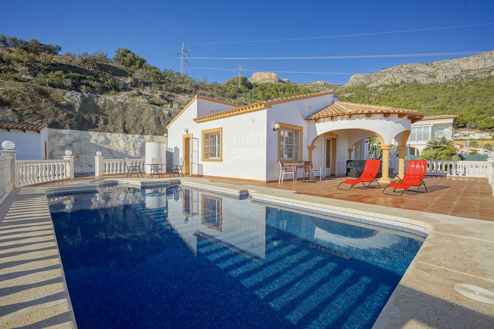 4 soveværelse Villa til salg i Calpe / Calp med swimmingpool - € 690.000 (Ref: 9584840)
