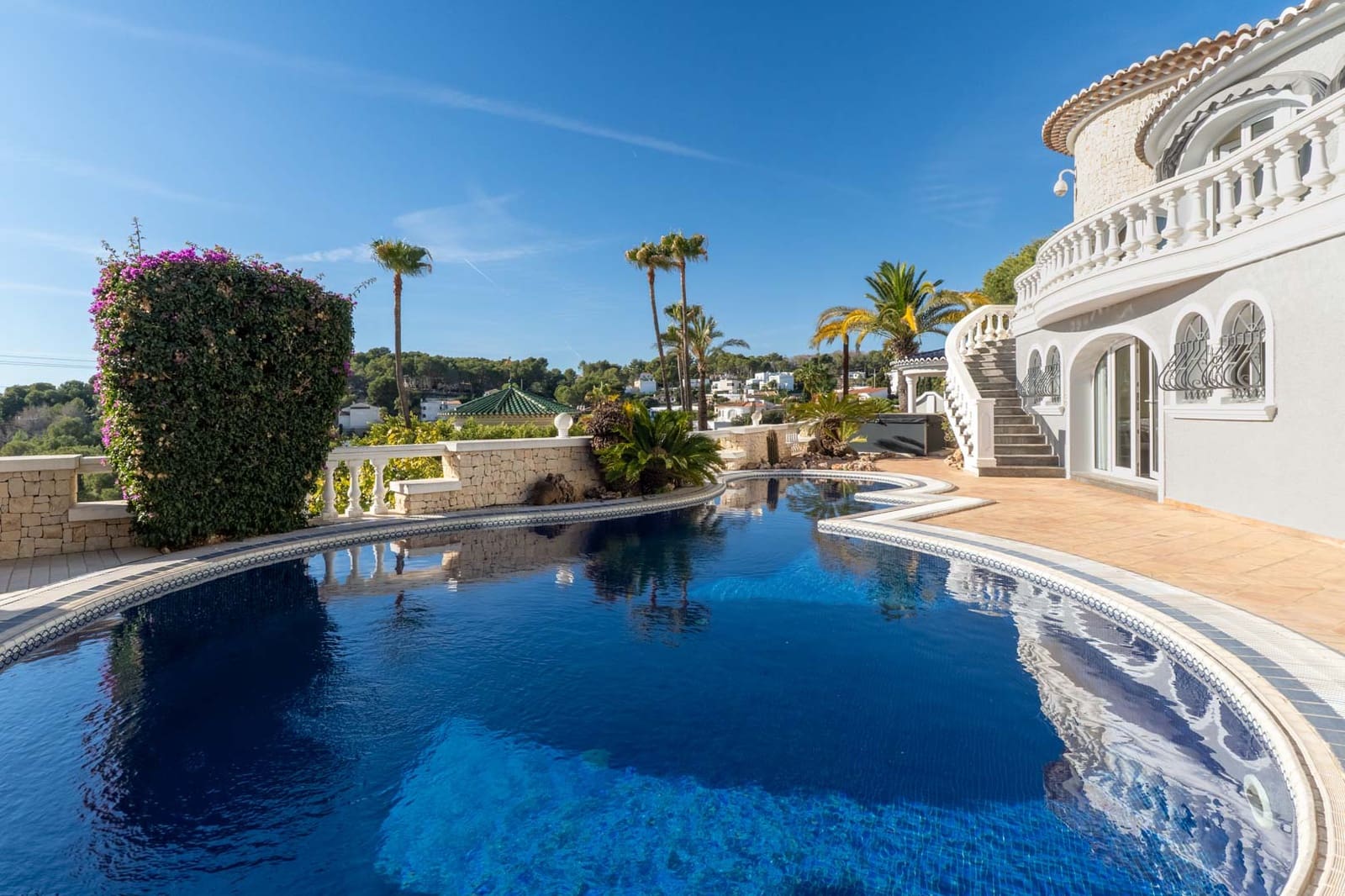 5 quarto Moradia para venda em Benissa com piscina - 1 990 000 € (Ref: 9584858)