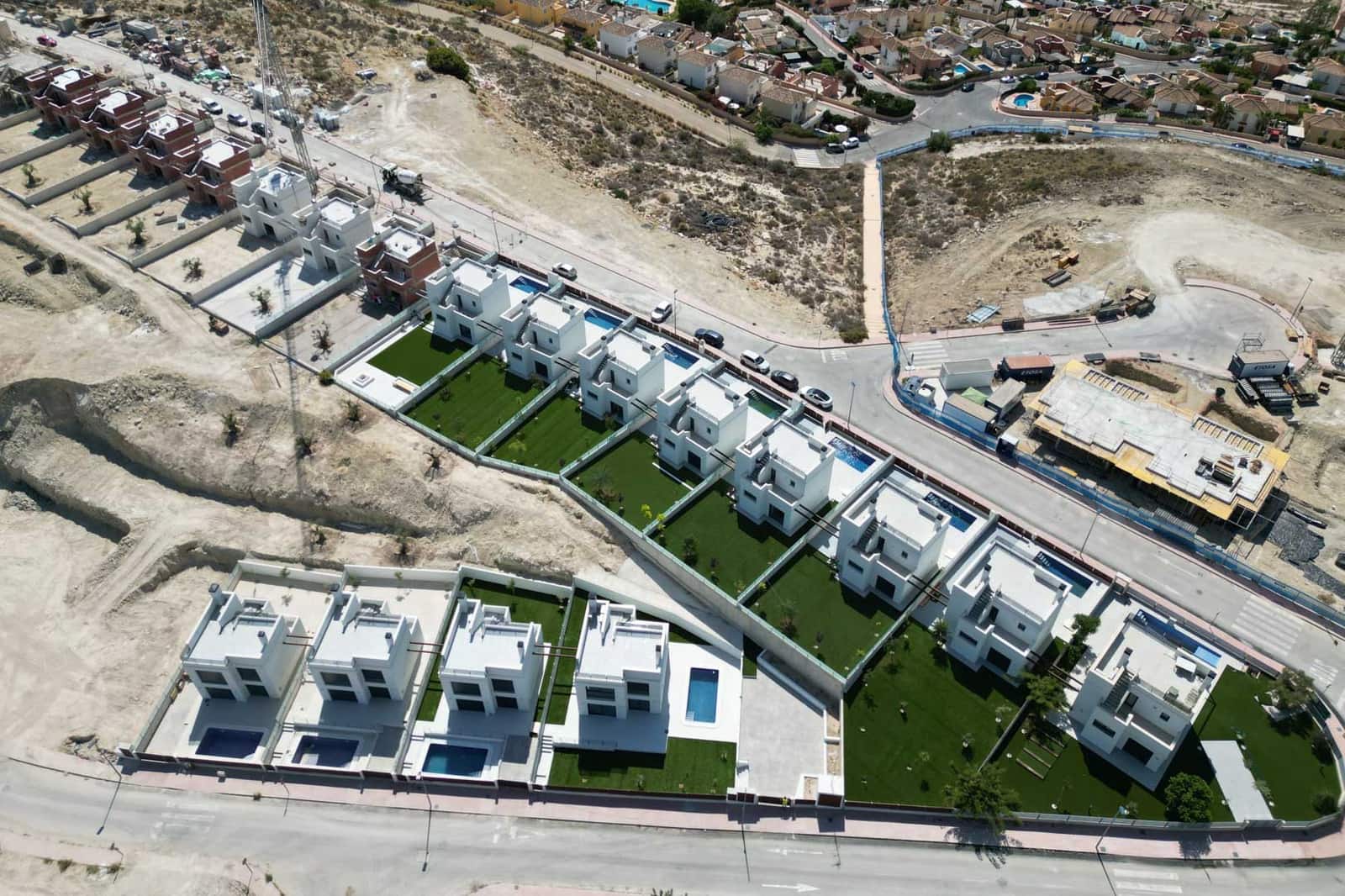 3 bedroom Villa for sale in El Campello with pool - € 495,000 (Ref: 9584910)