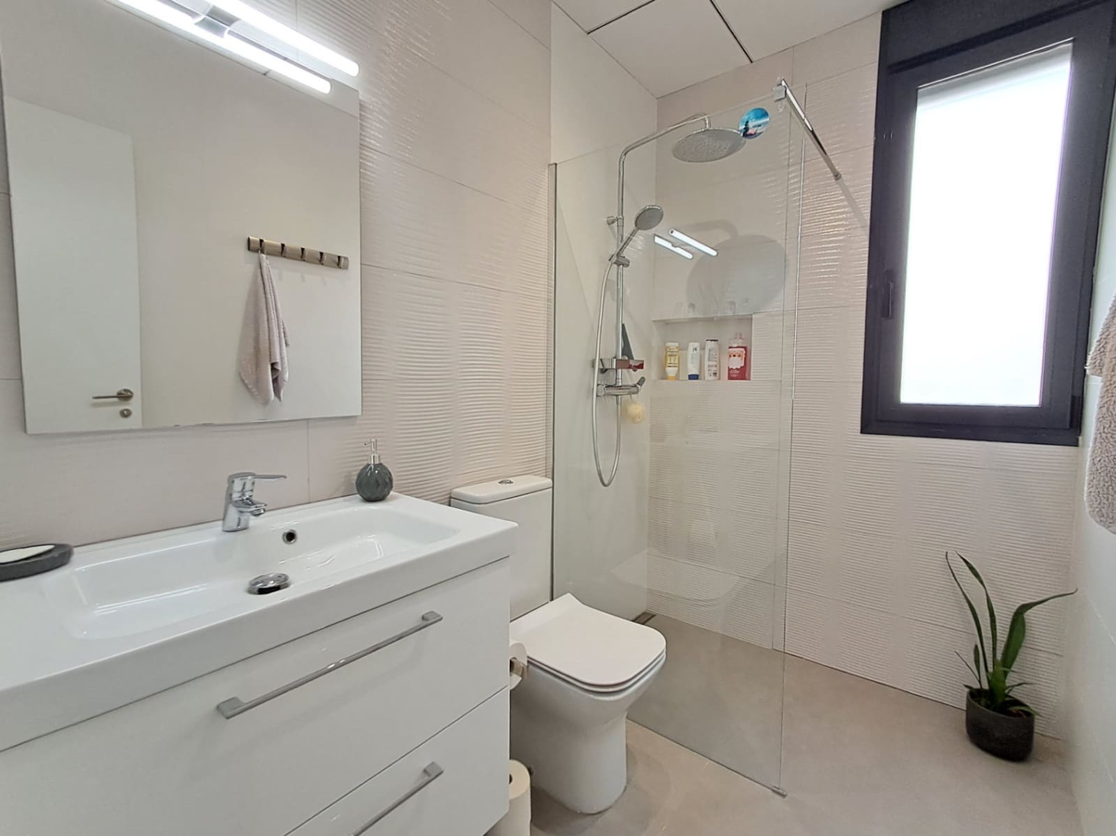 5 makuuhuone Huvila myytävänä paikassa Polop mukana uima-altaan - 720 000 € (Ref: 9598321)