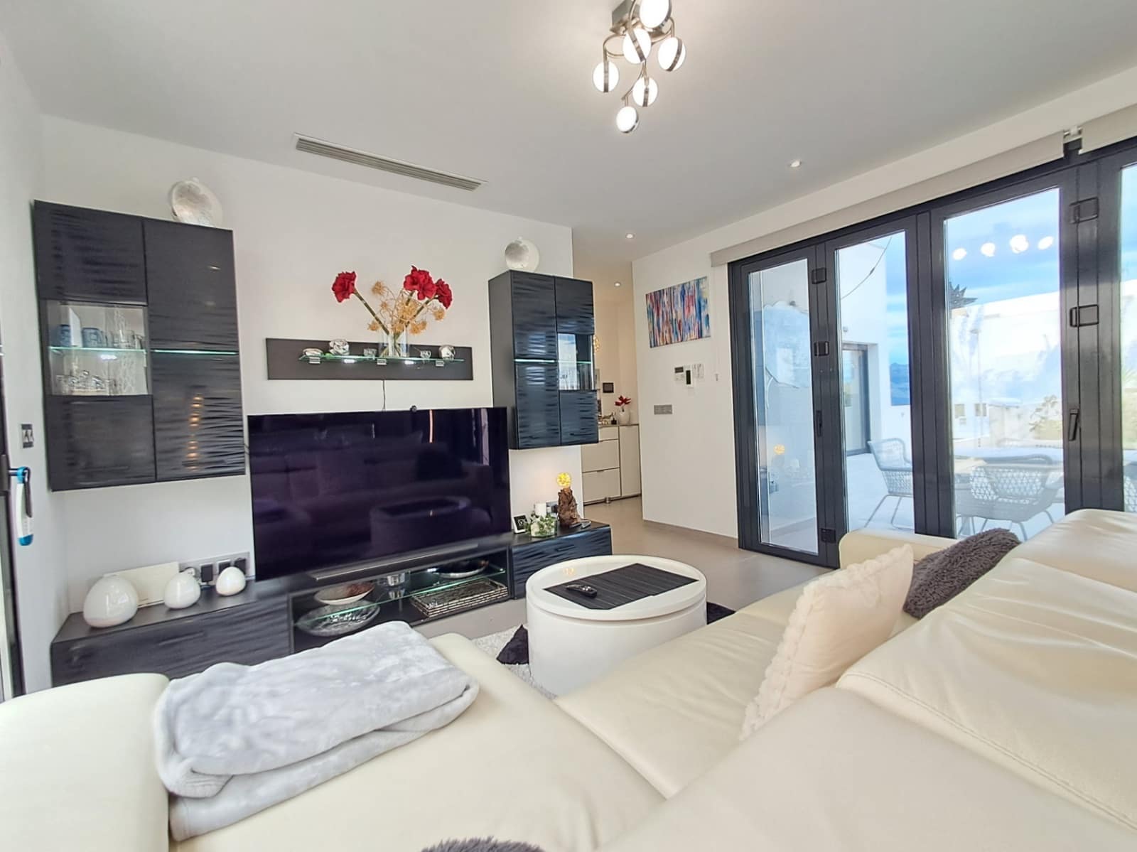 5 makuuhuone Huvila myytävänä paikassa Polop mukana uima-altaan - 720 000 € (Ref: 9598321)