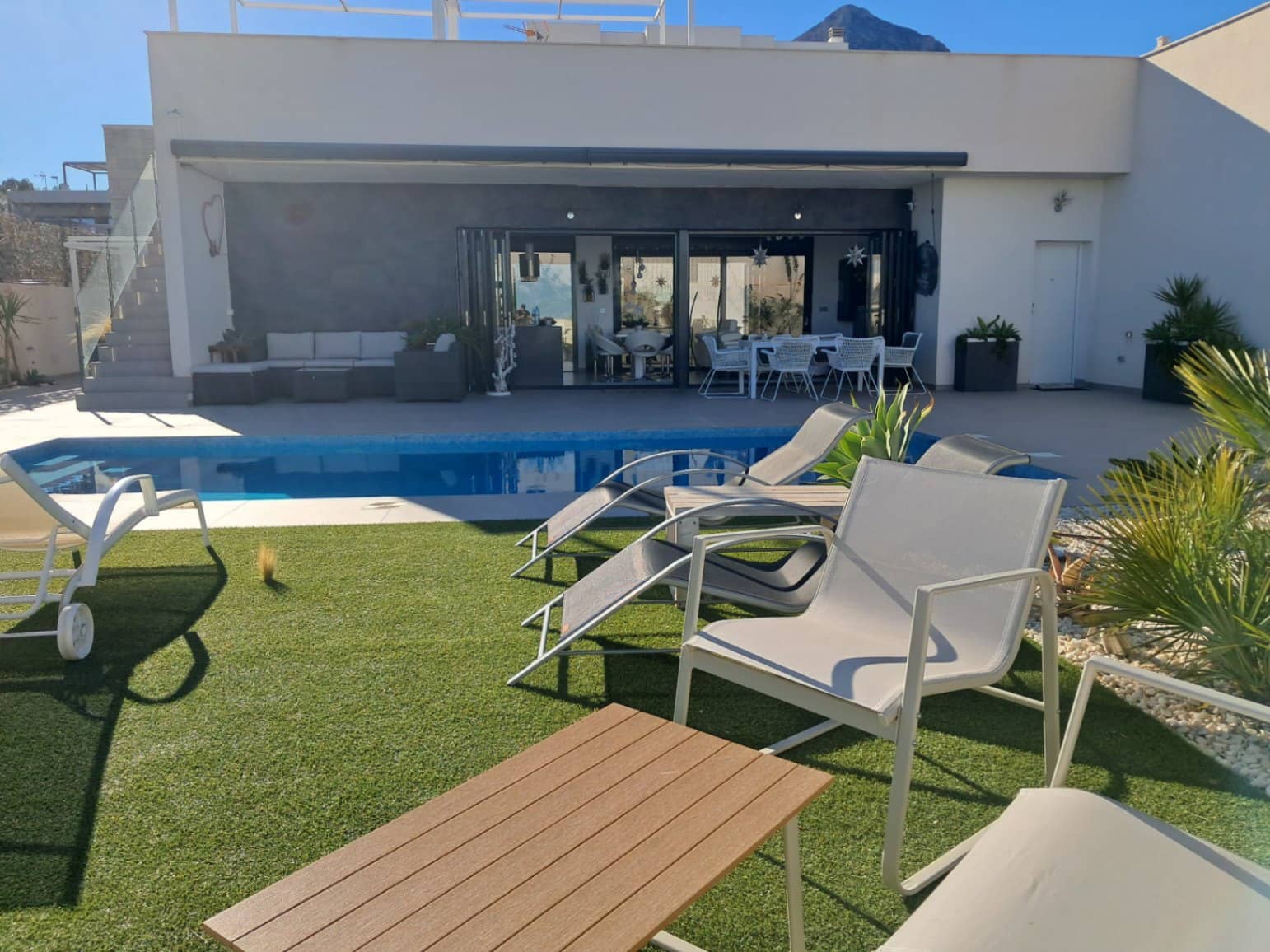 5 soveværelse Villa til salg i Polop med swimmingpool garage - € 720.000 (Ref: 9598321)