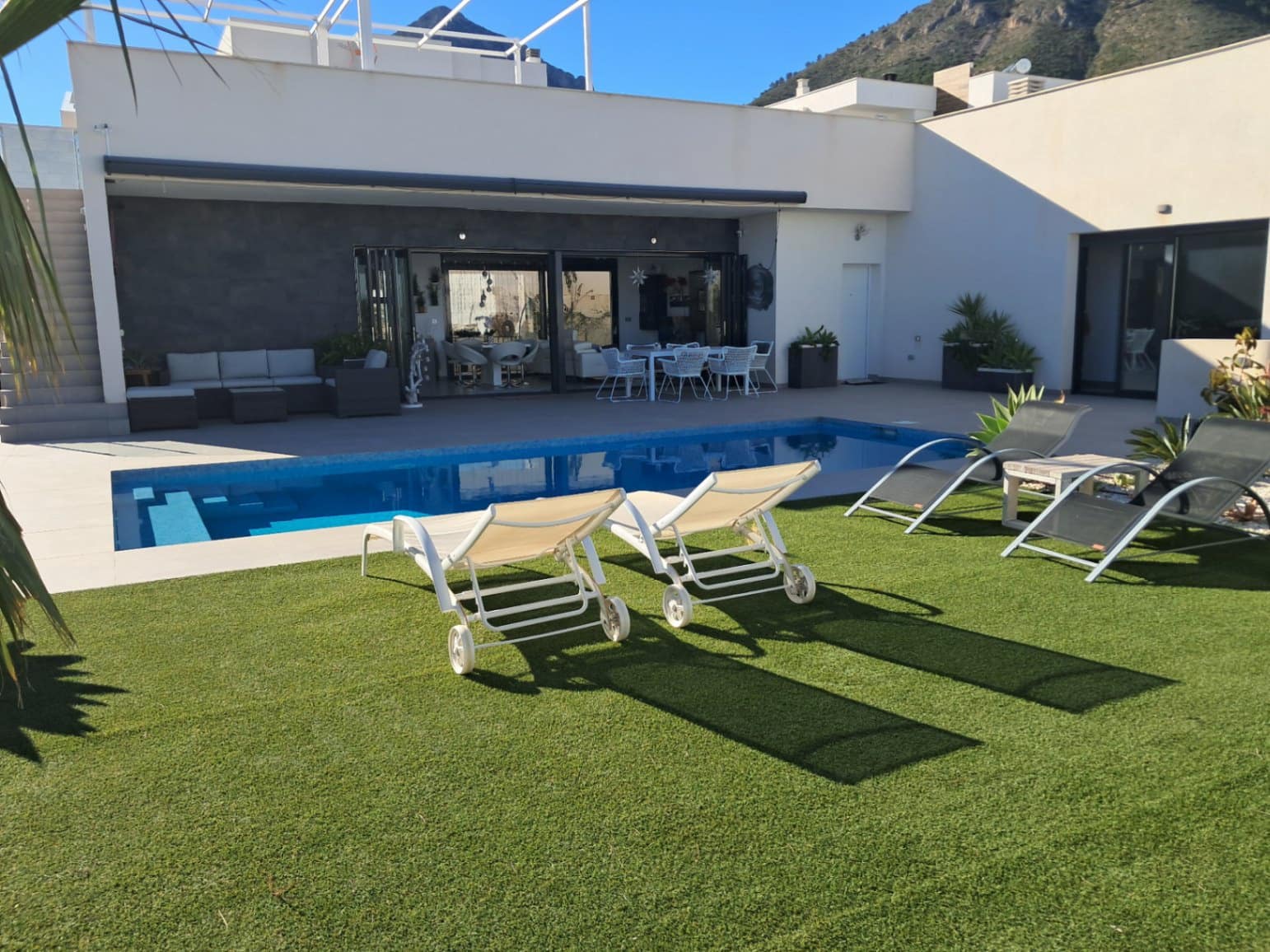 5 soveværelse Villa til salg i Polop med swimmingpool garage - € 720.000 (Ref: 9598321)