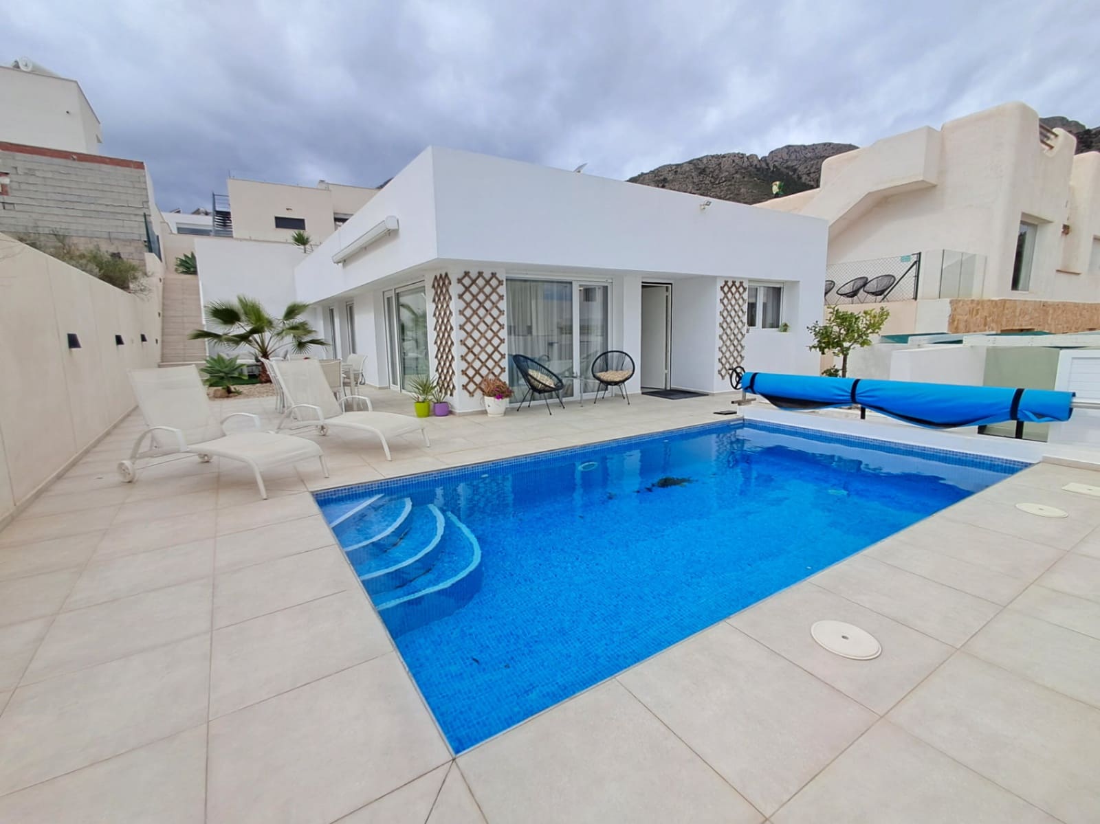 3 soveværelse Villa til salg i Polop med swimmingpool - € 460.000 (Ref: 9603431)