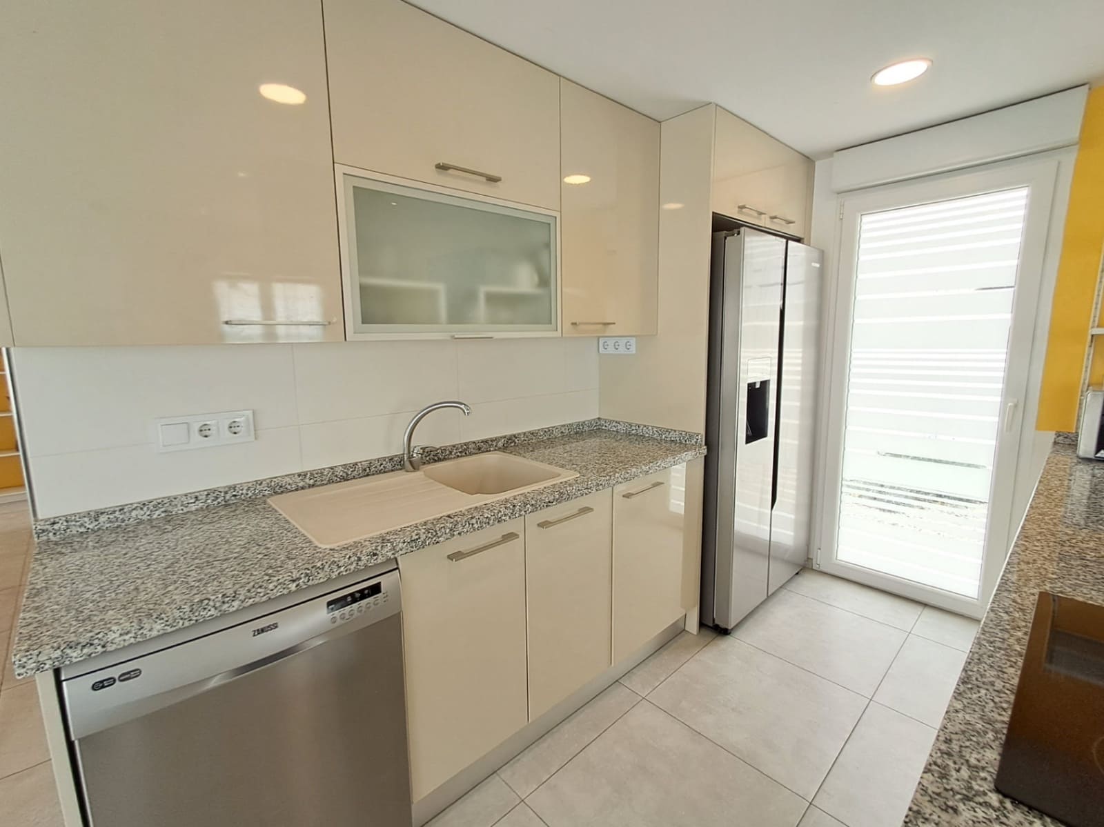 3 soveværelse Villa til salg i Polop med swimmingpool - € 460.000 (Ref: 9603431)