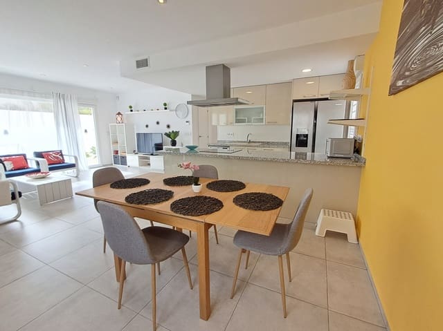 3 soveværelse Villa til salg i Polop med swimmingpool - € 460.000 (Ref: 9603431)