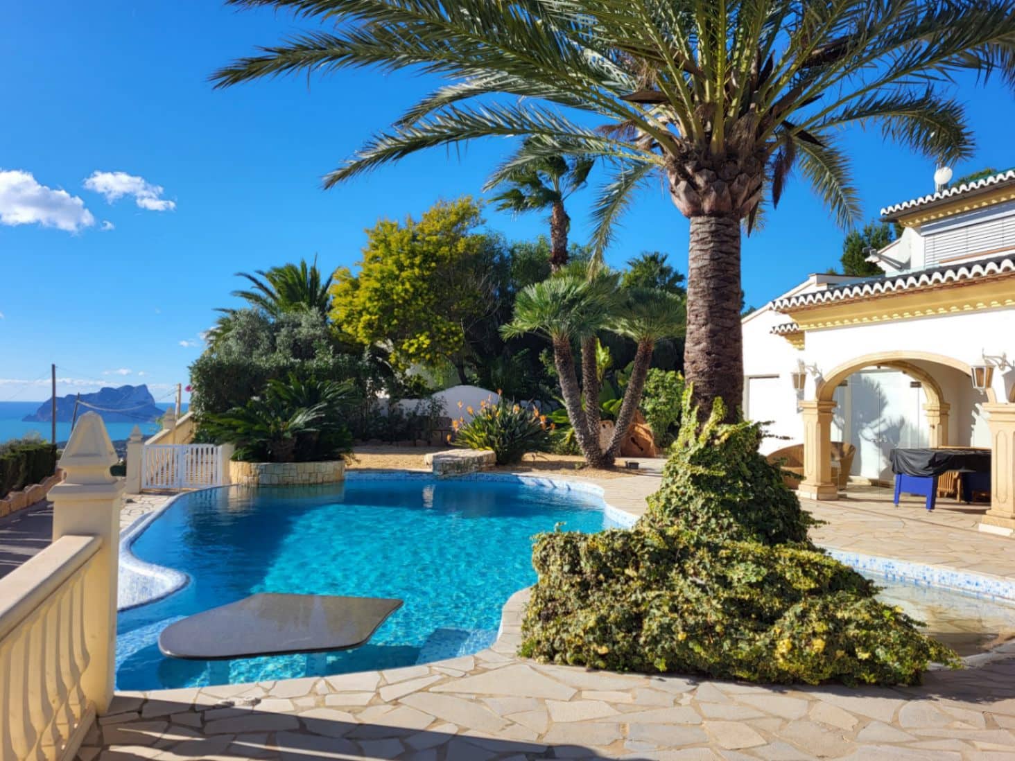 4 sovrum Villa till salu i Moraira med pool - 1 695 000 € (Ref: 9626289)