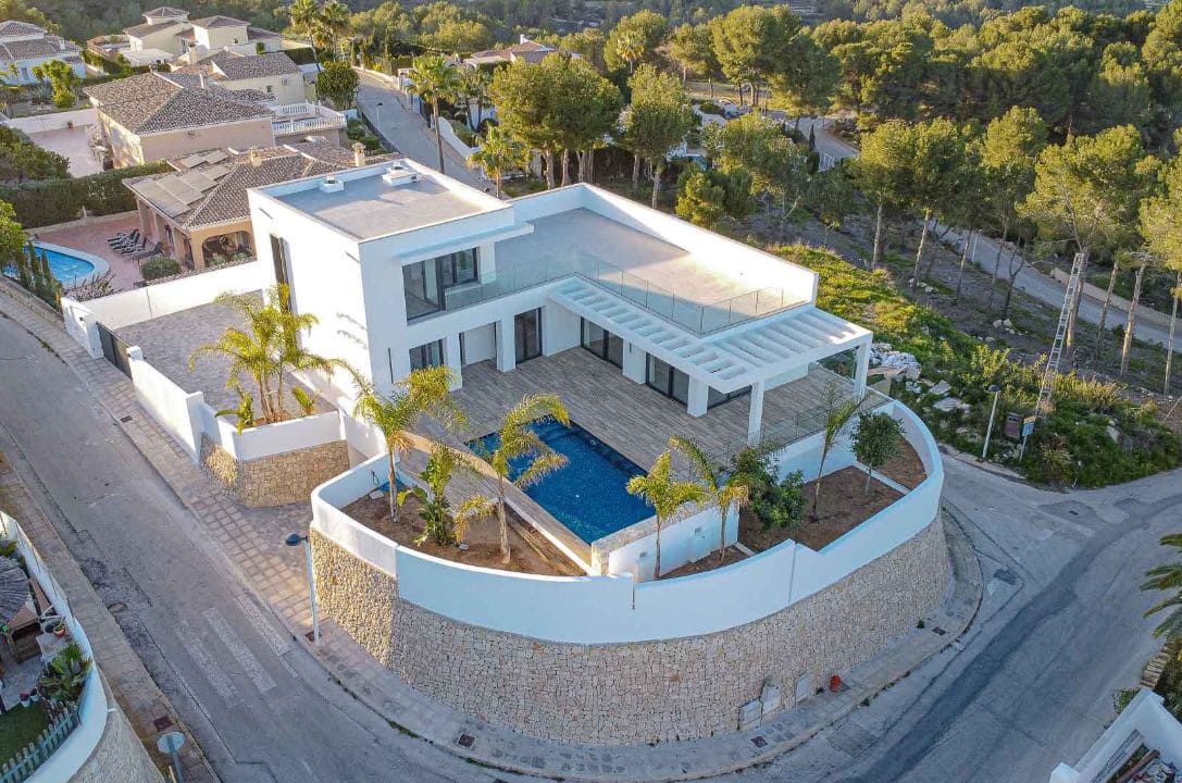 3 bedroom Villa for sale in Moraira with pool garage - € 2,250,000 (Ref: 9626290)