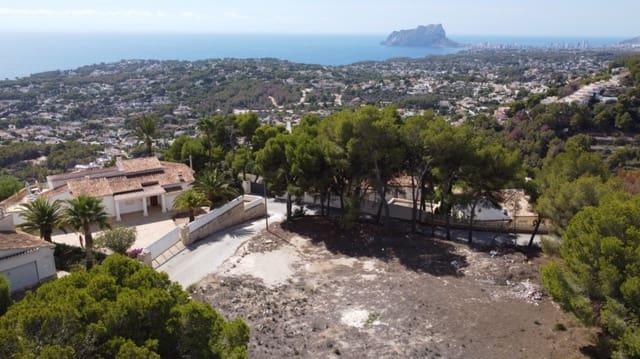 Bauplatz zu verkaufen in Moraira, Teulada-Moraira - 695.000 € (Ref: 9652853)