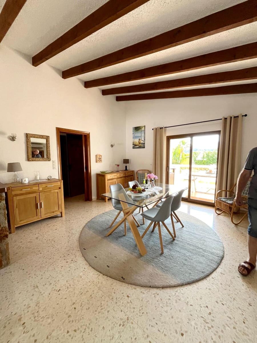 Chalet de 2 habitaciones en Benidoleig en venta con piscina - 263.000 € (Ref: 9666983)