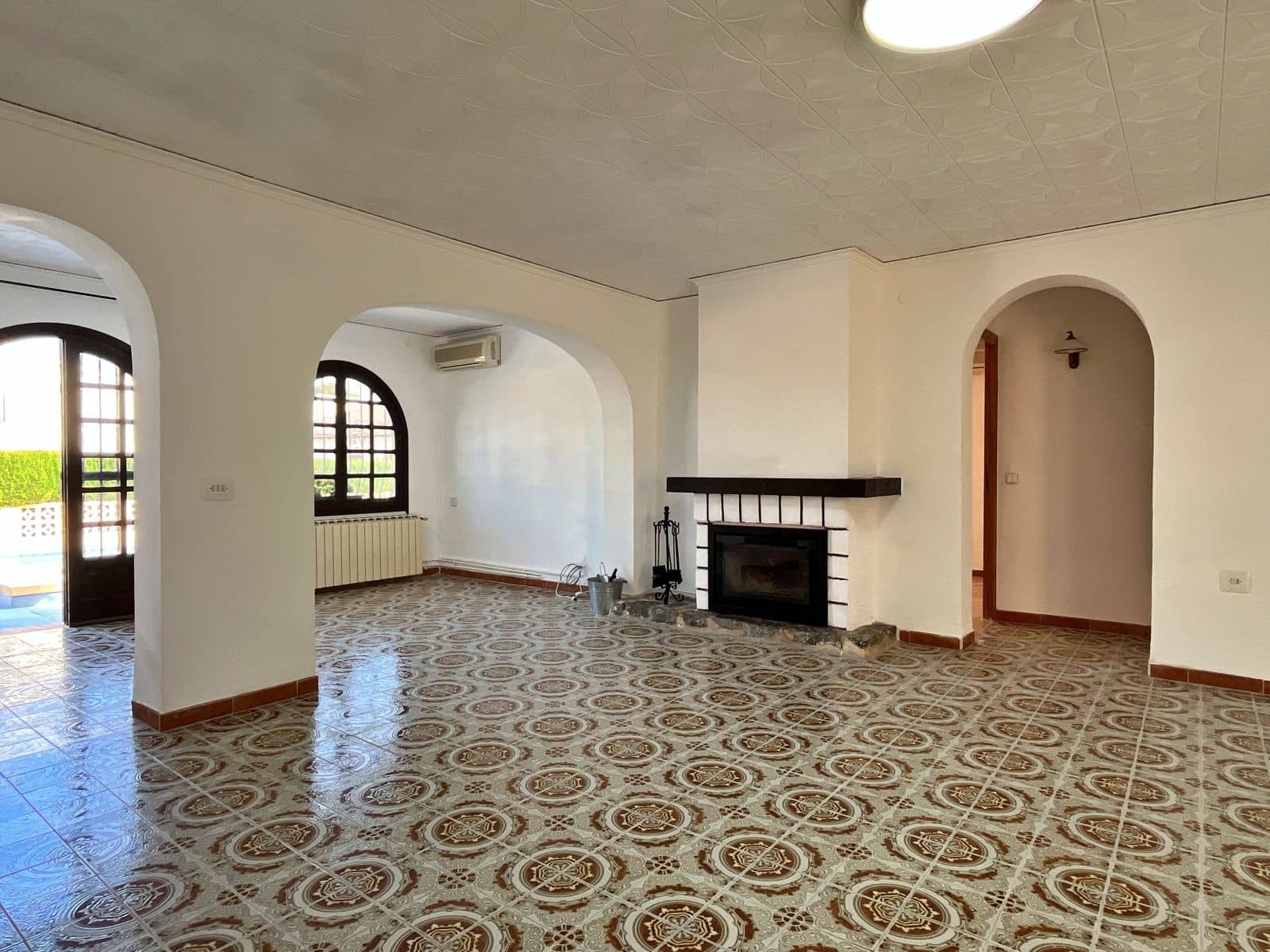 3 makuuhuone Huvila vuokrattavana paikassa Calpe / Calp mukana uima-altaan - 1 500 € (Ref: 9666984)