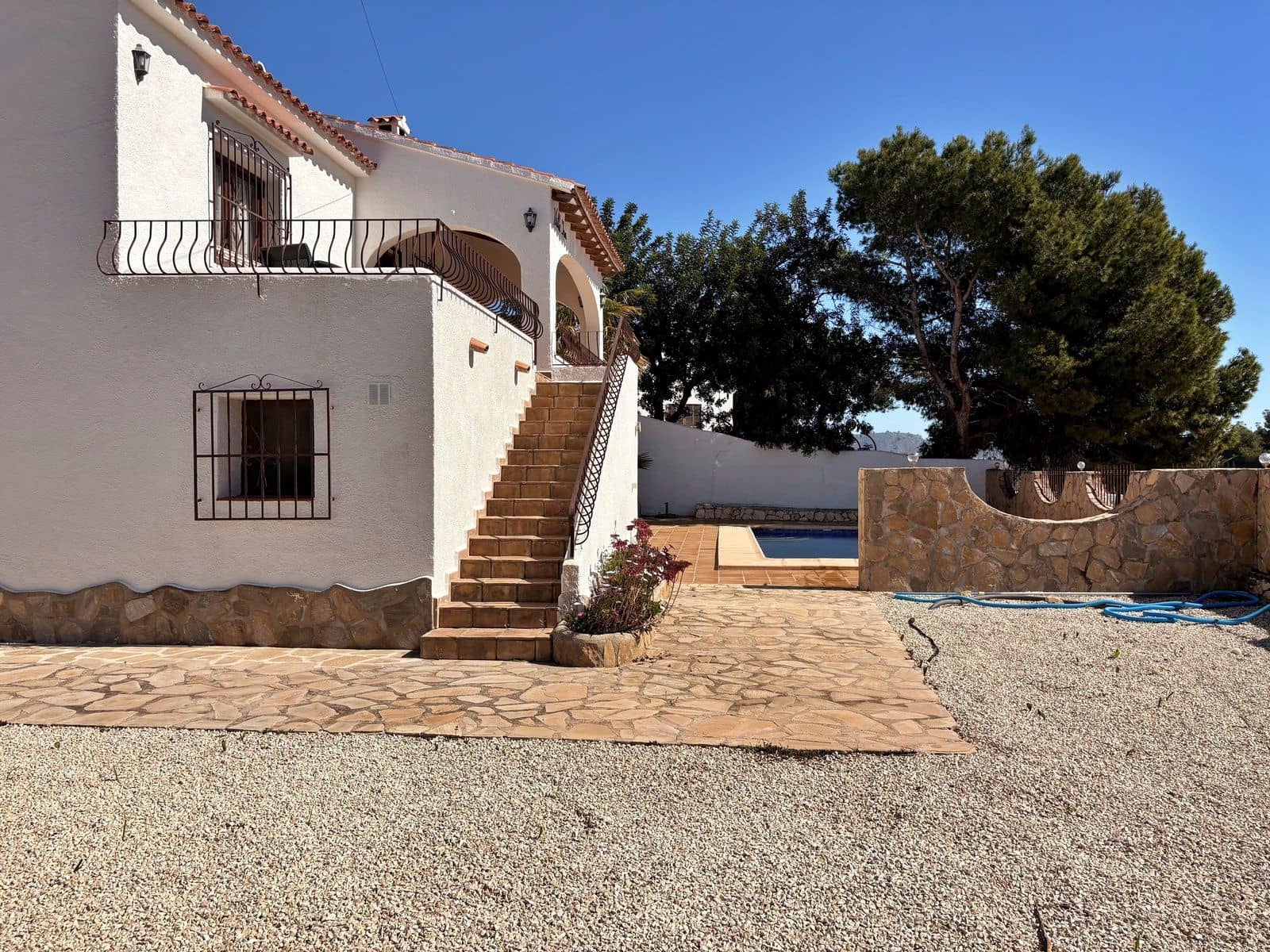 6 sypialnia Willa na sprzedaż w Moraira z basenem - 699 950 € (Ref: 9679189)