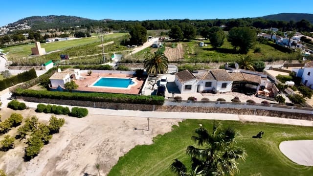 4 camera da letto Villa in vendita in Javea / Xàbia con piscina - 595.000 € (Rif: 9685673)
