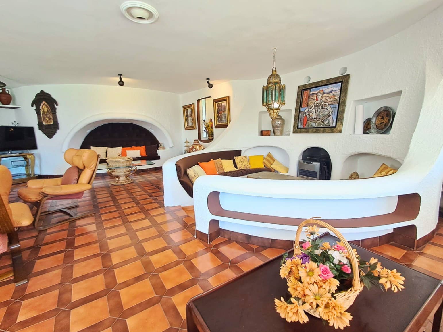 5 bedroom Villa for sale in Altea with pool garage - € 995,000 (Ref: 9694030)