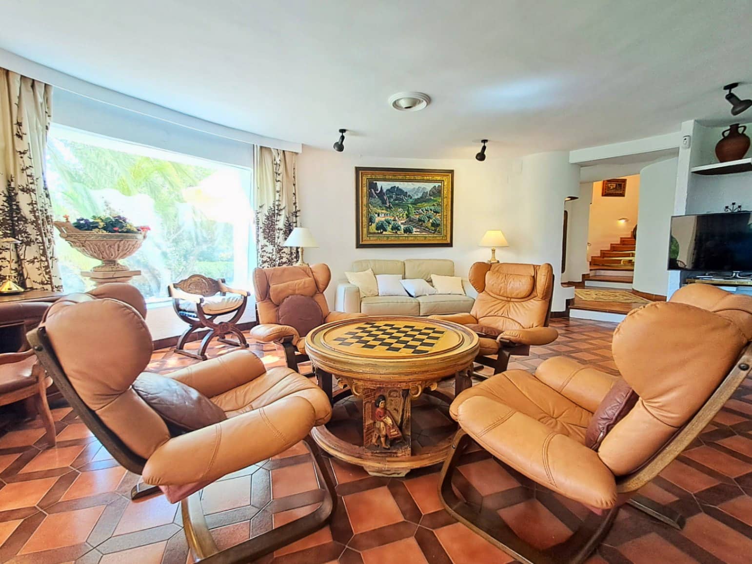 5 bedroom Villa for sale in Altea with pool garage - € 995,000 (Ref: 9694030)