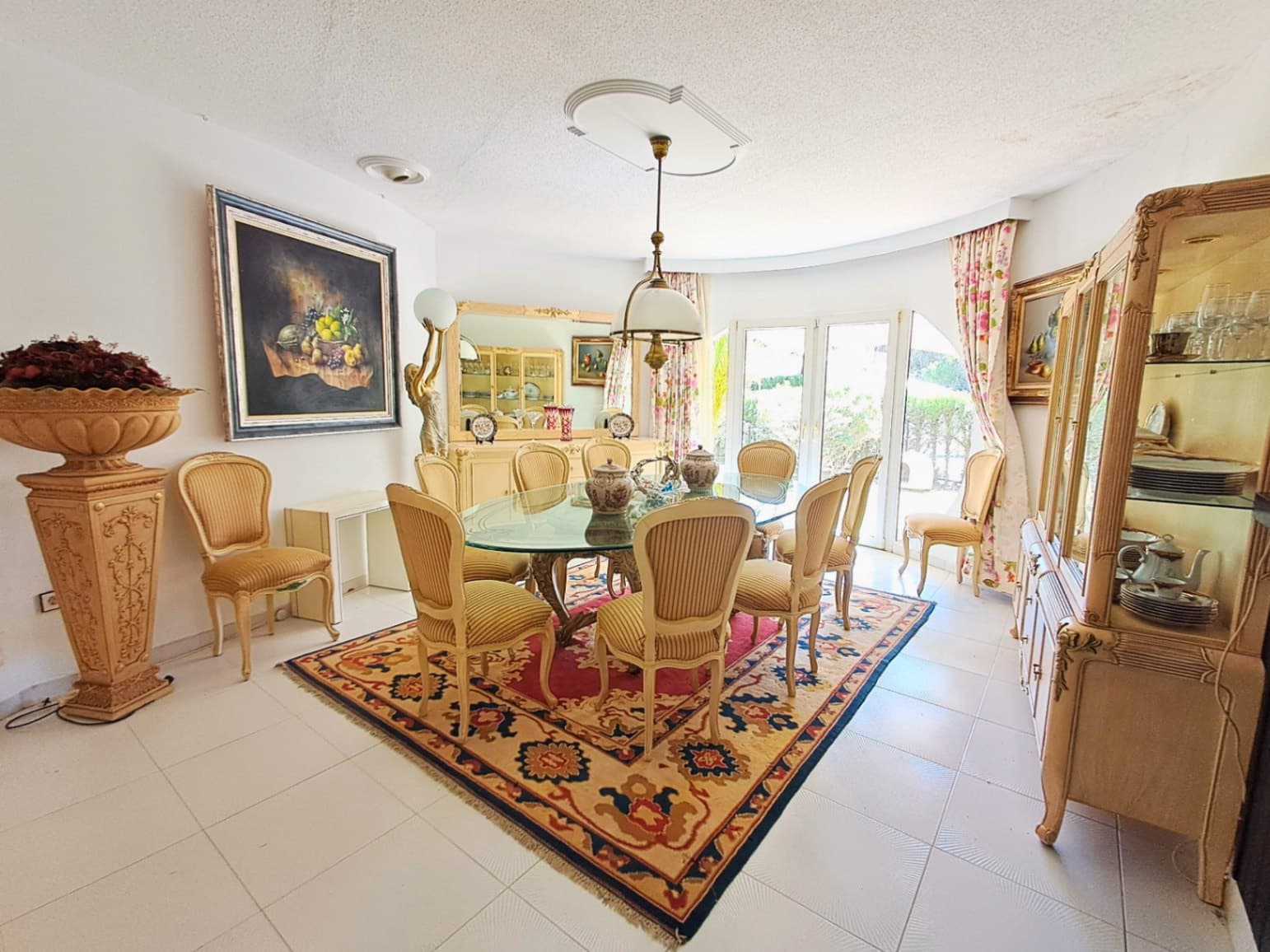 5 bedroom Villa for sale in Altea with pool garage - € 995,000 (Ref: 9694030)