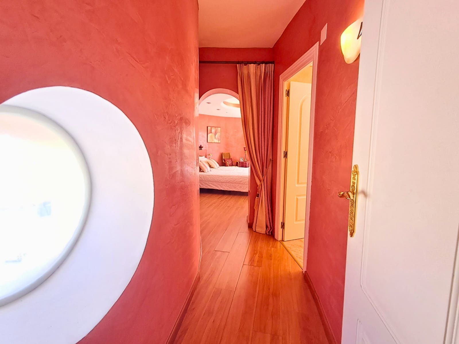 5 bedroom Villa for sale in Altea with pool garage - € 995,000 (Ref: 9694030)