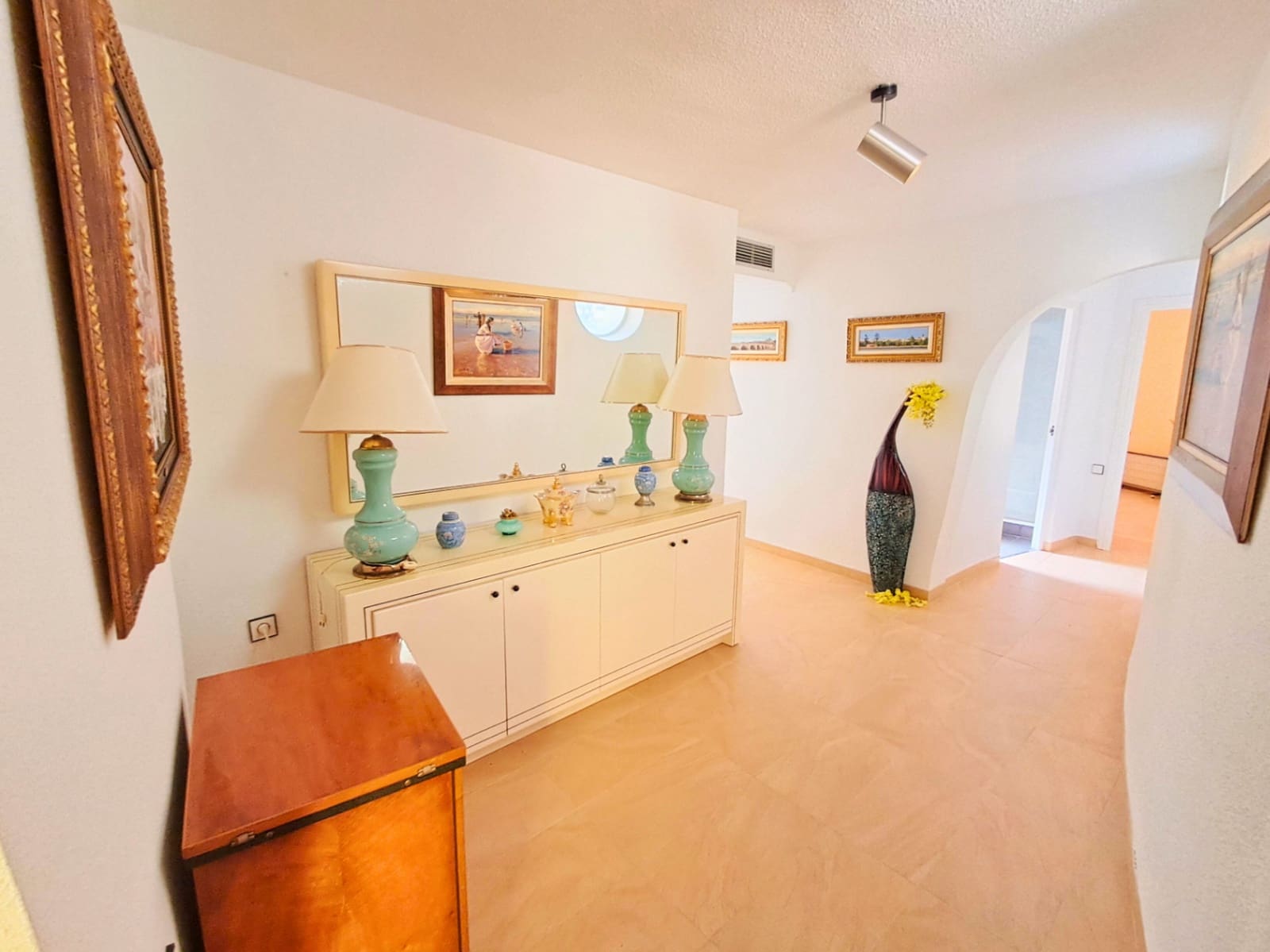 5 bedroom Villa for sale in Altea with pool garage - € 995,000 (Ref: 9694030)