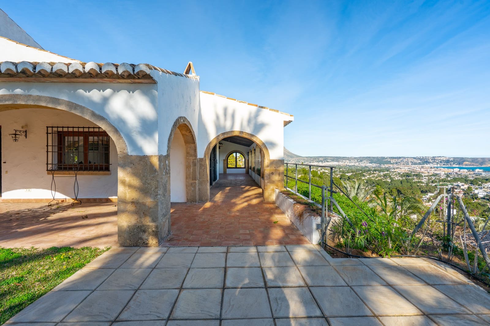 4 soveværelse Villa til salg i Javea / Xabia med swimmingpool - € 1.550.000 (Ref: 9694337)