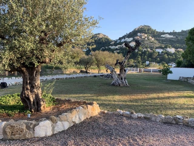 Chalet de 5 habitaciones en Pedreguer en venta - 2.000.000 € (Ref: 9694340)