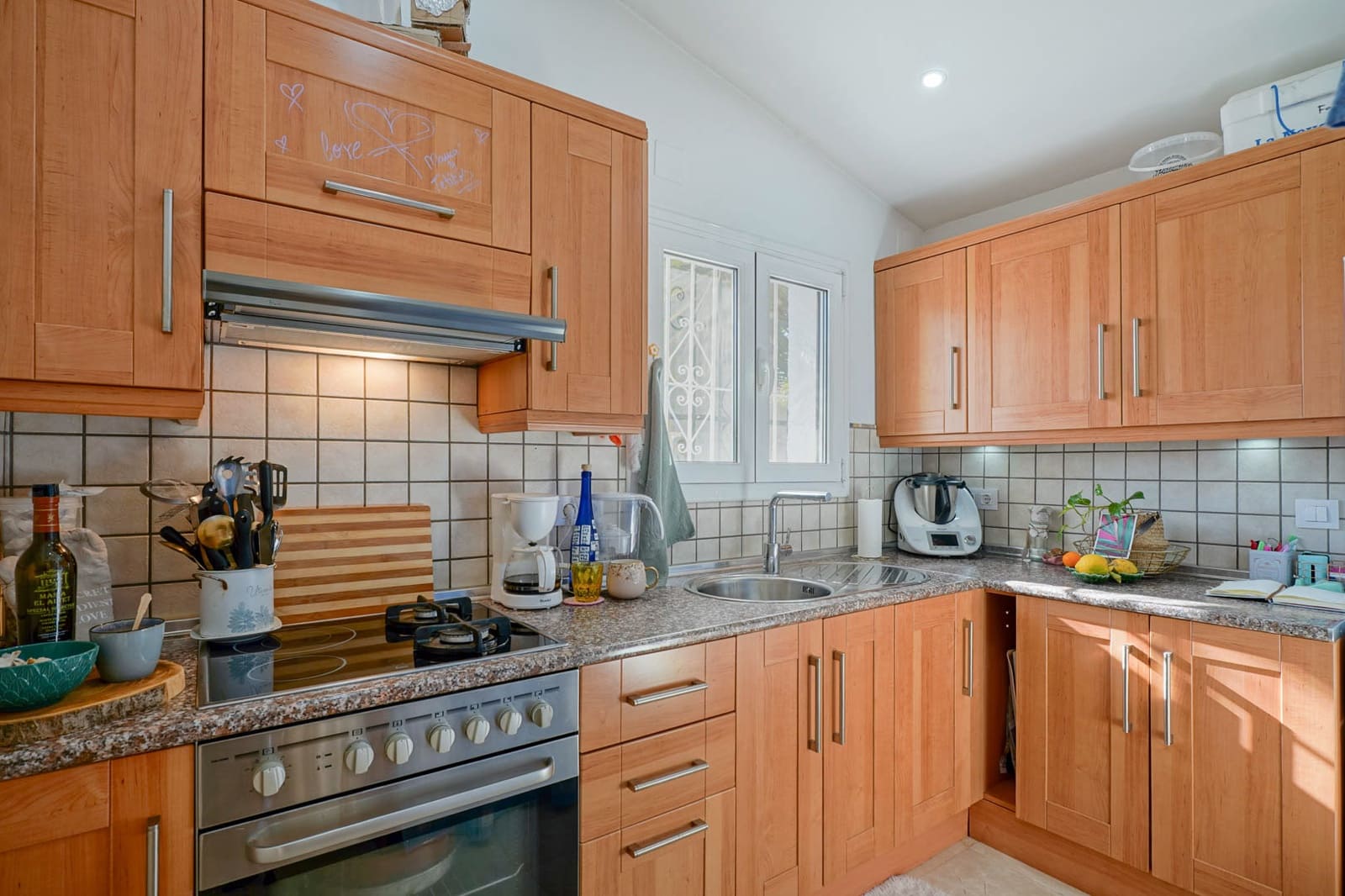 3 makuuhuone Huvila myytävänä paikassa Moraira mukana uima-altaan - 399 000 € (Ref: 9694348)