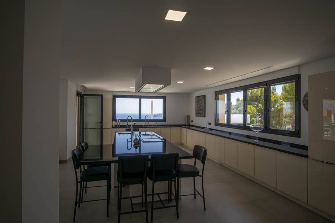 5 bedroom Villa for sale in Altea with pool - € 3,500,000 (Ref: 9694390)